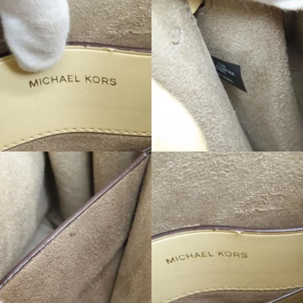 Michael Kors Pre-owned Leather shoulder-bags Beige Dames