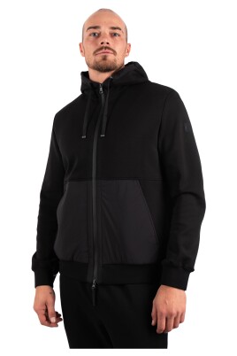 black-jacket-with-bardi-lico-style