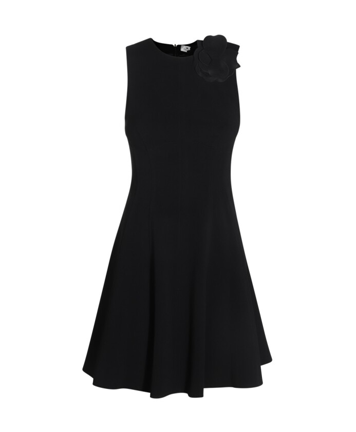 robe-noire-mini-avec-col-rond