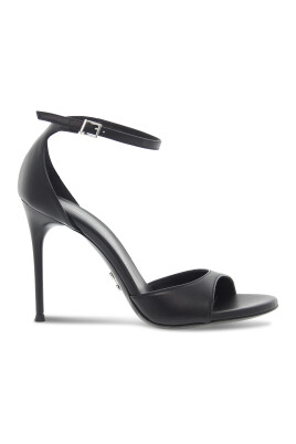 black-tassel-heeled-sandal-gucci-roana