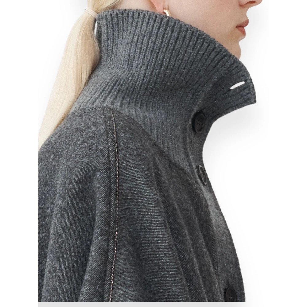 Fabiana Filippi Stijlvol T-shirt met Uniek Ontwerp Gray Dames