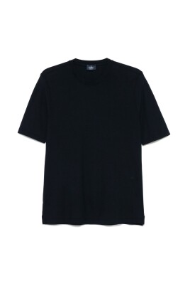 black-t-shirt