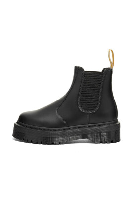 quad-mono-black-boots