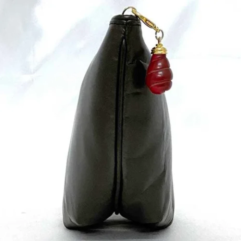 Loewe Pre-owned Leather clutches Gray Dames