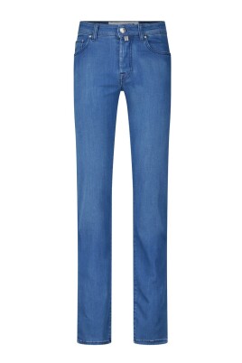 jean-slim-fit-en-denim