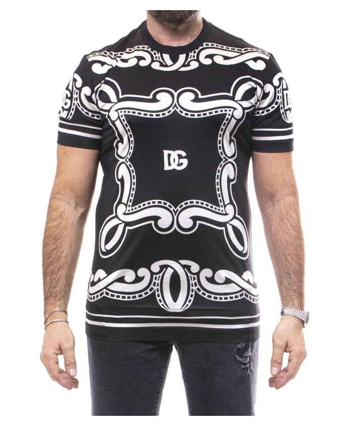 bandana-print-black-t-shirt
