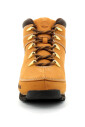 boots-a-lacets