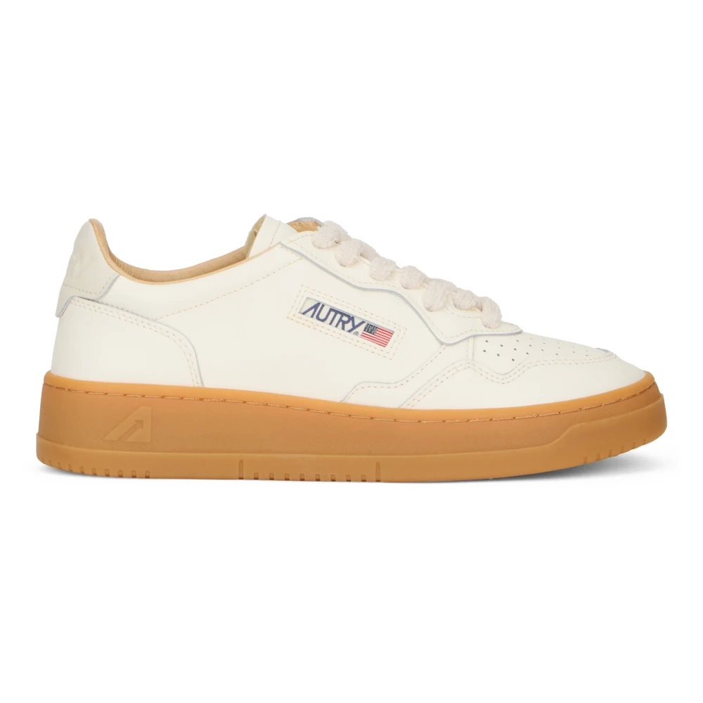 Autry Women's Beige Sneakers, 6 Uk, Medalist Low-Top Trainers