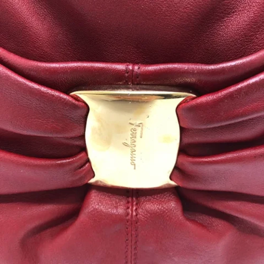 Salvatore Ferragamo Pre-owned Leather handbags Red Dames