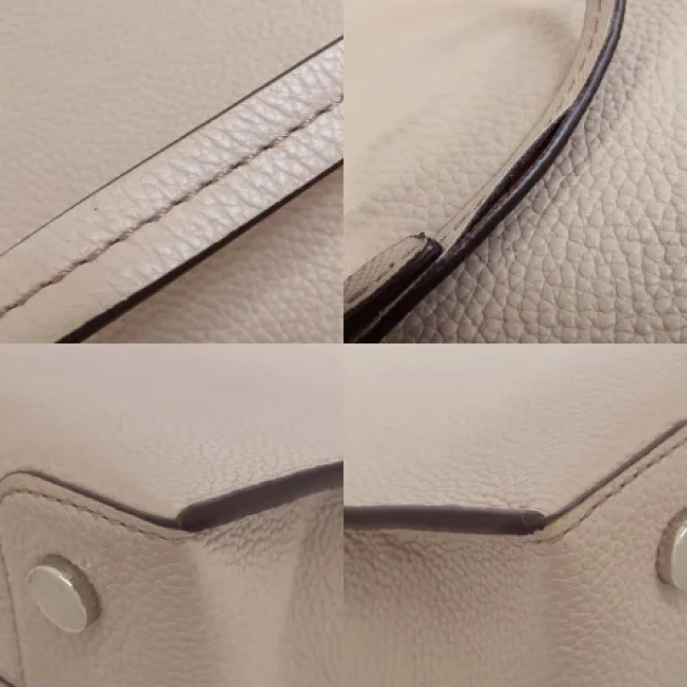 Michael Kors Pre-owned Leather handbags Gray Dames