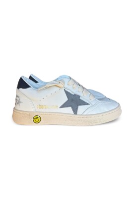 sneakers-blanches-pour-garcons-actifs