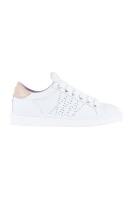 lace-up-sneakers