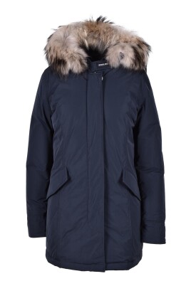 luxury-arctic-raccoon-parka