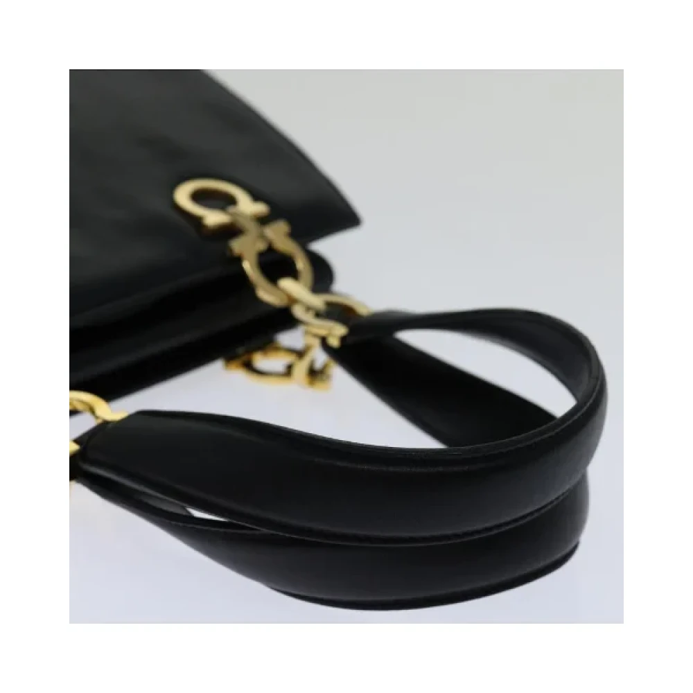 Salvatore Ferragamo Pre-owned Leather handbags Black Dames