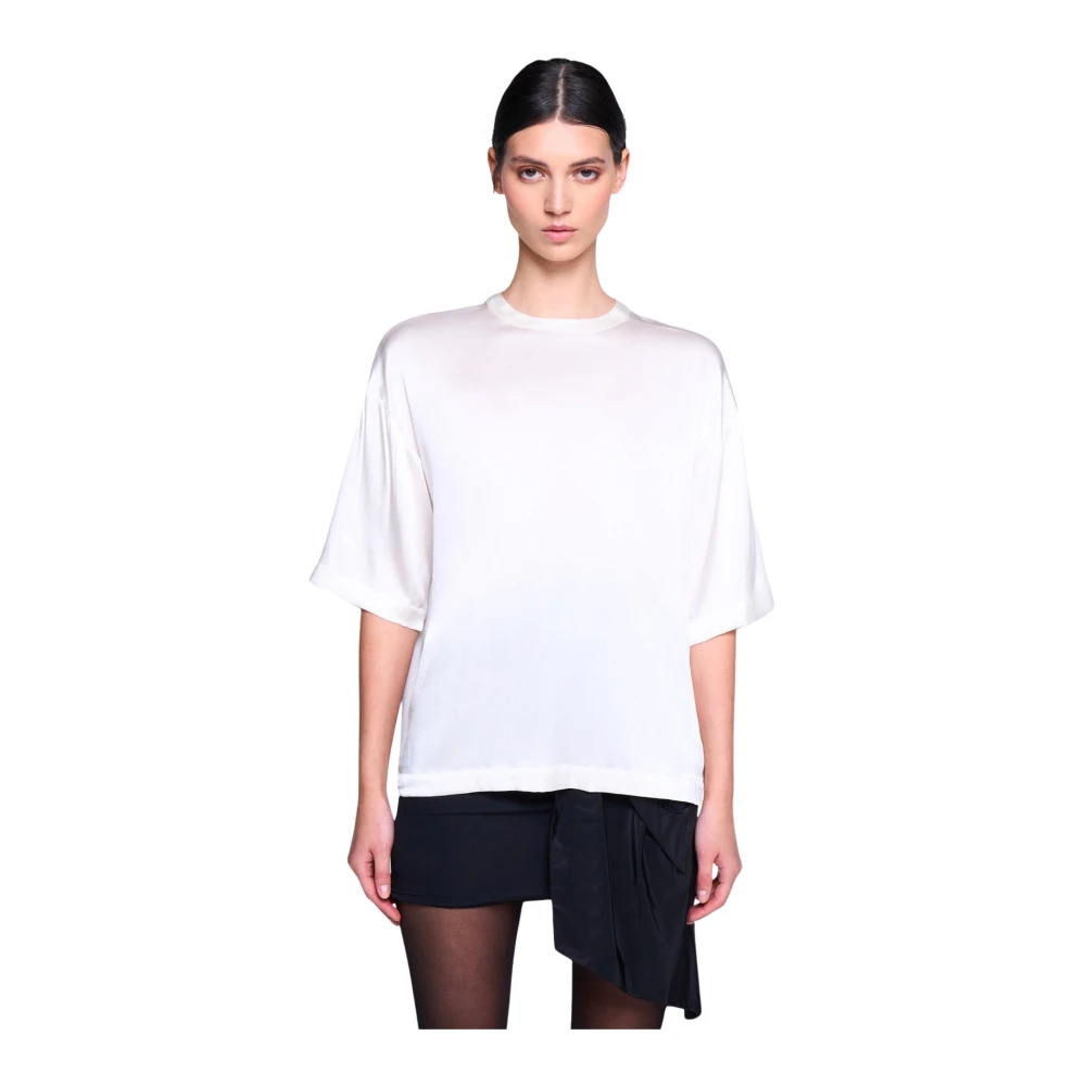 Silvian Heach Blouse over White Dames