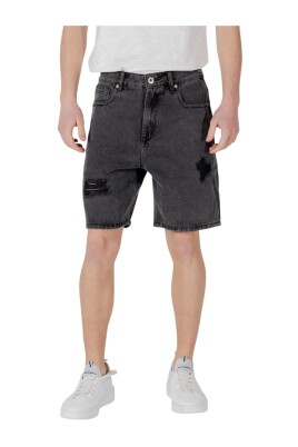 black-ripped-cotton-shorts-with-pockets