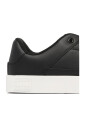 black-sporty-sneakers-with-ventilation-detailing