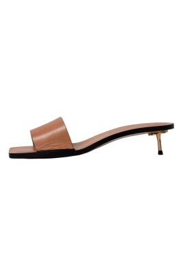 high-heel-sandals
