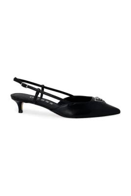 Kitten Heel Slingback Pump
