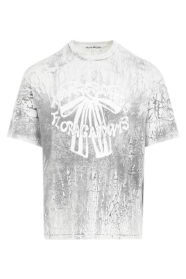 t-shirt-noir-classique-pour-un-usage-quotidien