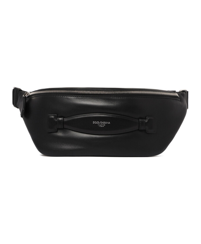 black-bags-for-a-stylish-look