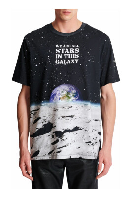 t-shirt-imprime-terre-et-etoies
