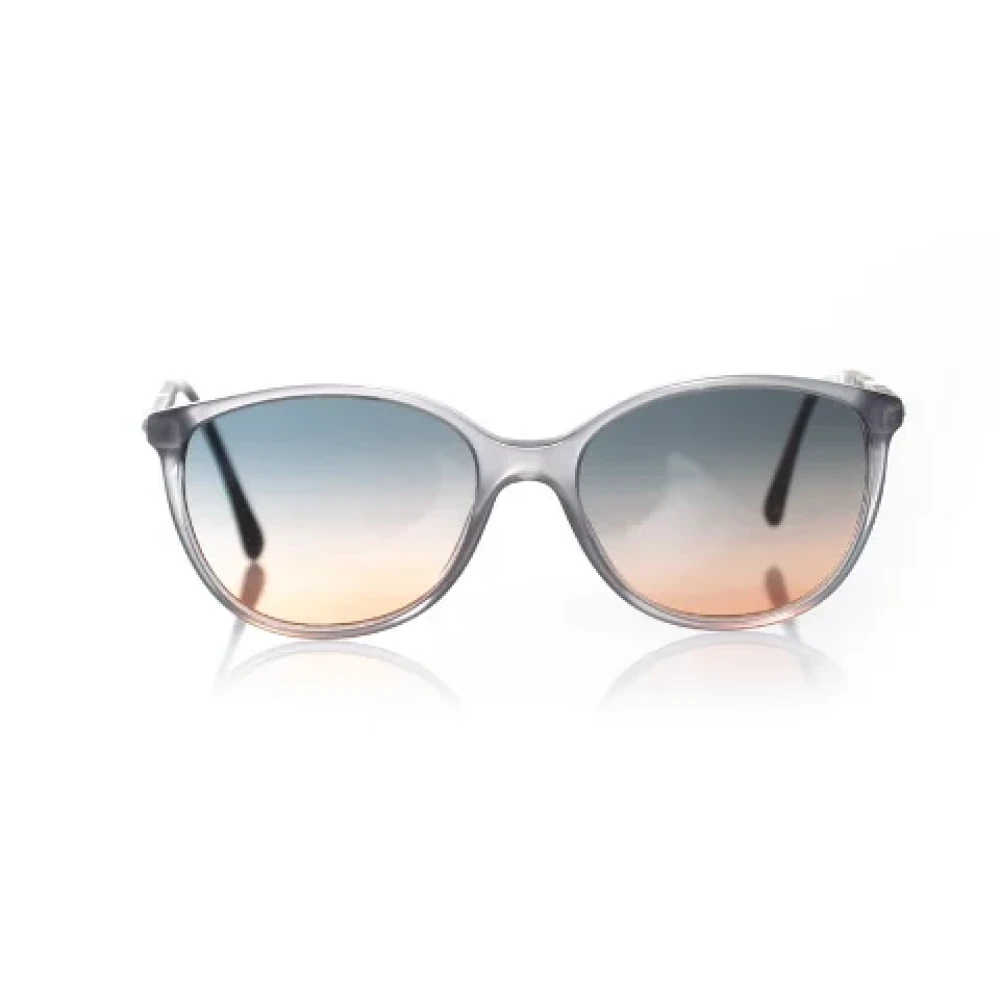 Chanel Vintage Pre-owned Plastic sunglasses Gray Dames