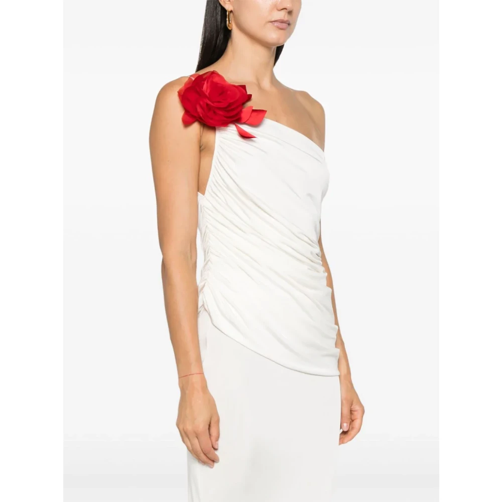 Magda Butrym Witte Gedrapeerde One-Shoulder Shirt met Rode Rozenversiering White Dames