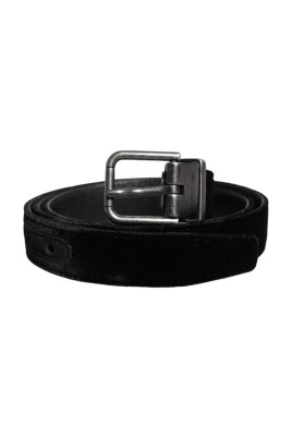 black-leather-belt-with-silver-buckle