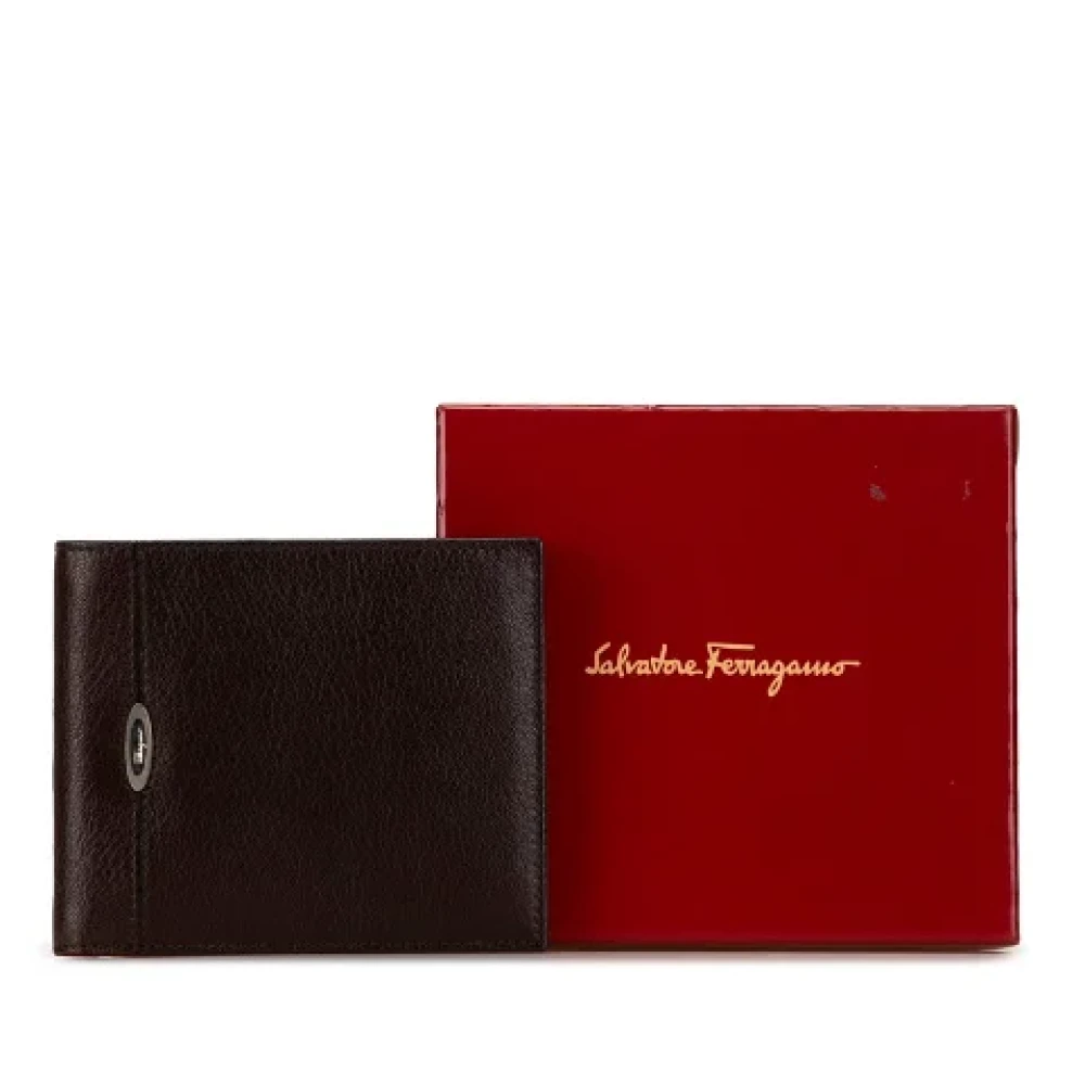 Salvatore Ferragamo Pre-owned Leather wallets Brown Dames