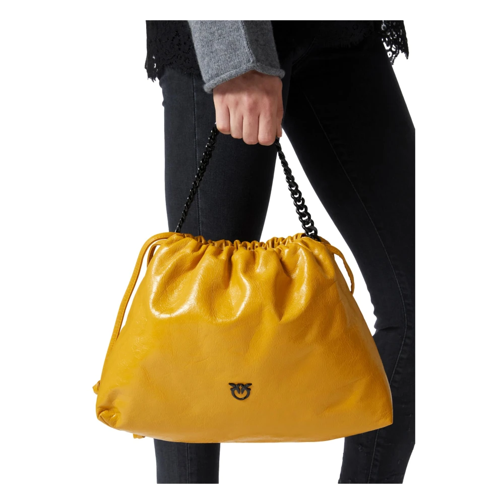 pinko Schoudertas met kettinghandvat in mosterd Yellow Dames