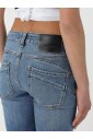 jean-bootcut-bleu-marine-pour-femmes