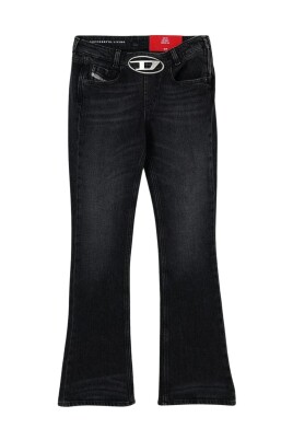 metal-detail-bootcut-jeans