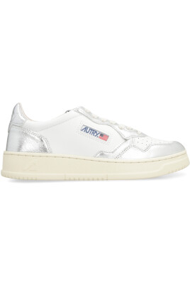 medalist-low-top-sneakers