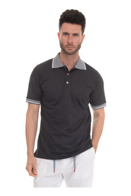 polo-a-col-contrastant-et-fermeture-a-clip