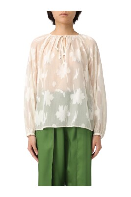 stylish-white-cape-with-classic-silhouette