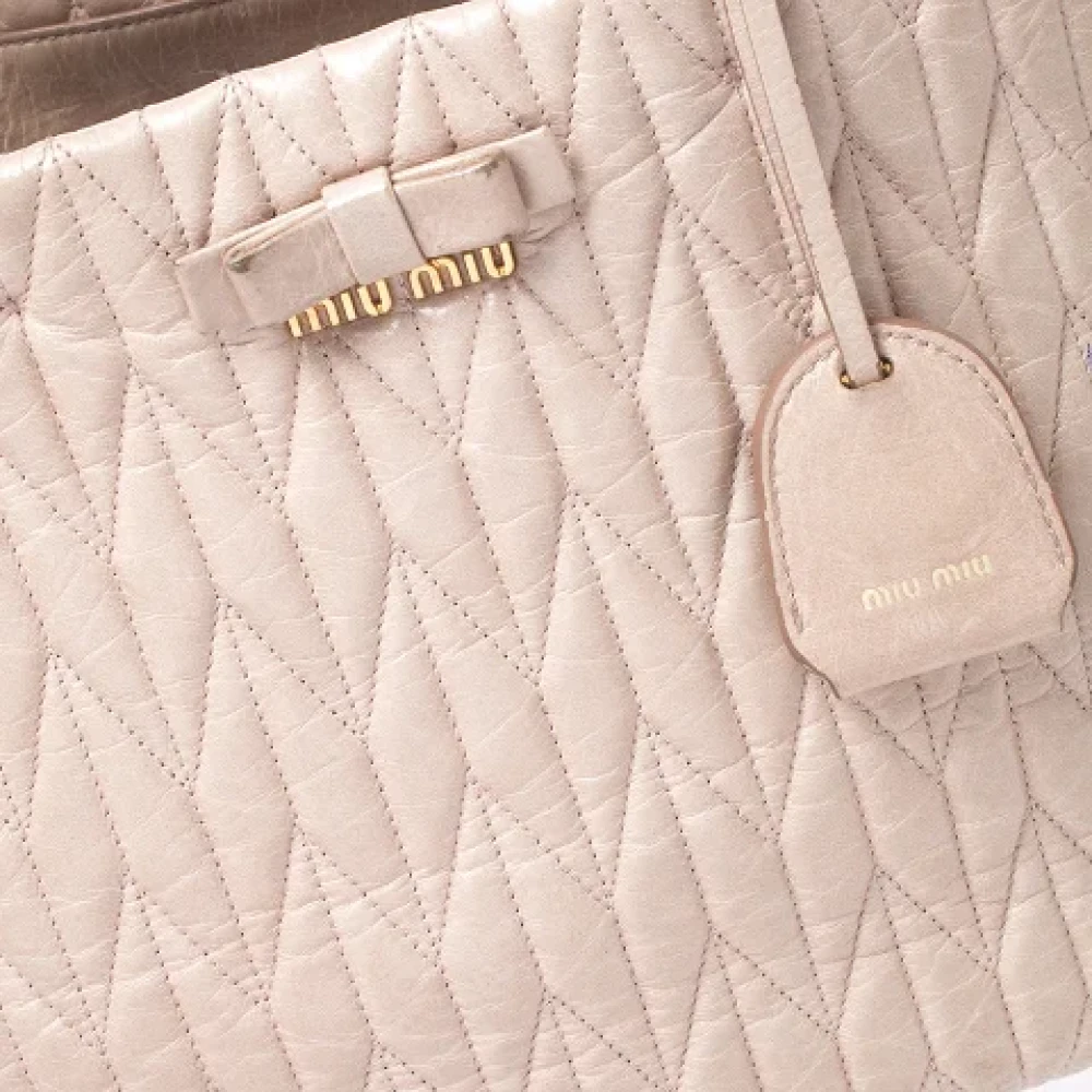 Miu Pre-owned Leather totes Beige Dames