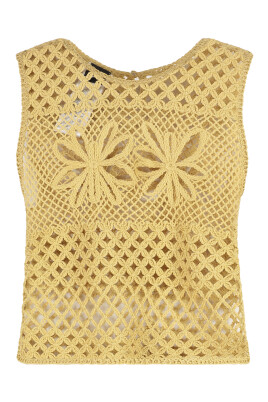 crochet-knit-sleeveless-top