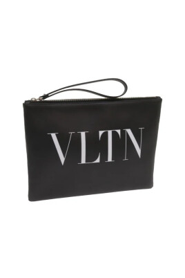 pre-owned-leather-clutches