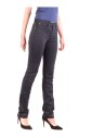 jeans-en-denim-classiques-pour-un-usage-quotidien