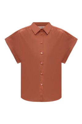 chic-revers-shirt-with-metal-oval-logo
