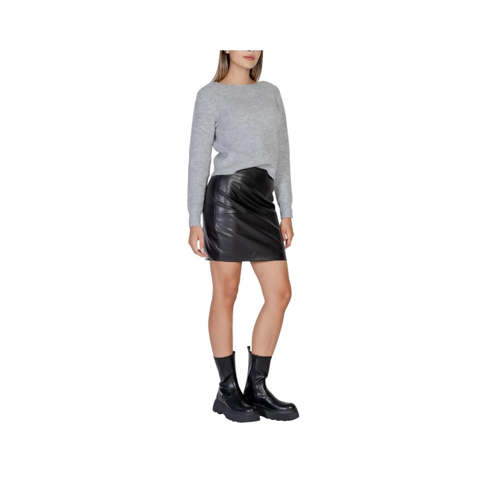 Ichi Polyethyleen Rok in Polyurethaan Dames Collectie Black Dames