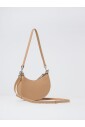 pochette-en-cuir-demi-lune