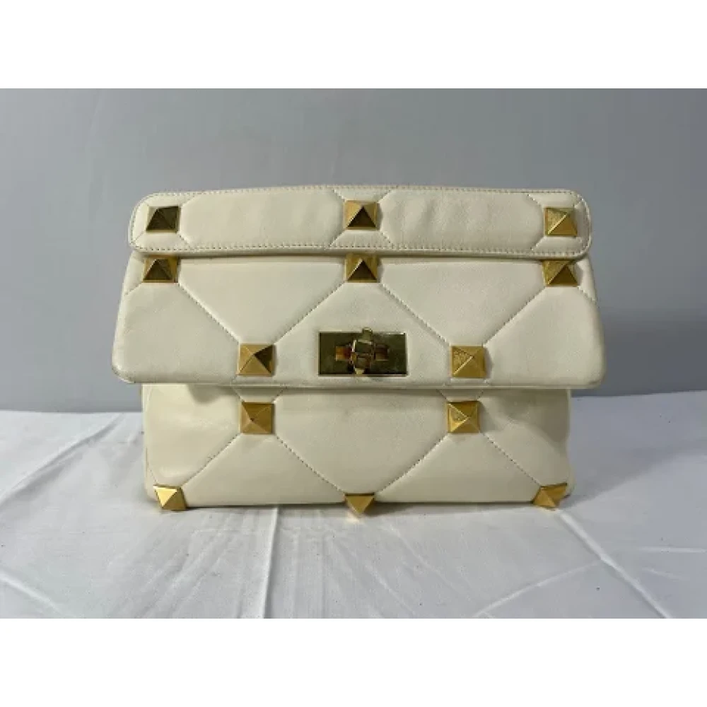 Valentino Vintage Pre-owned Leather shoulder-bags White Dames