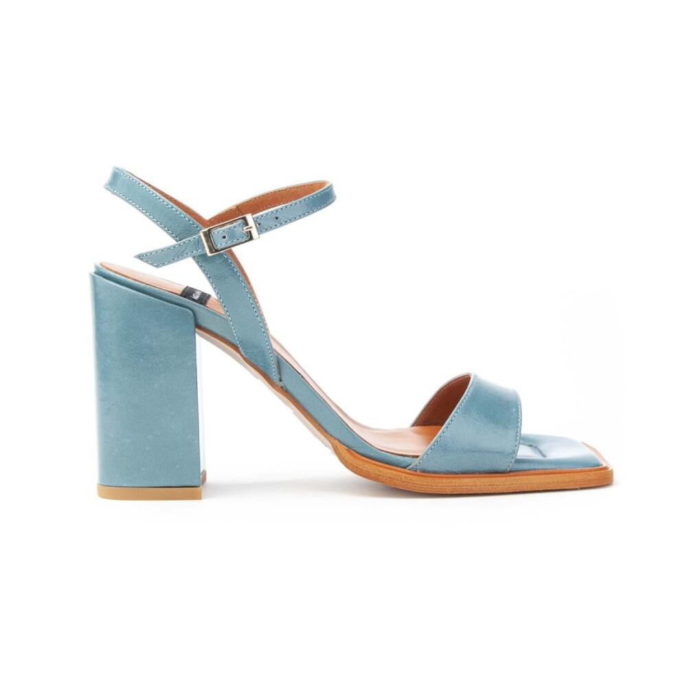 Shop fashion from ANGEL ALARCON