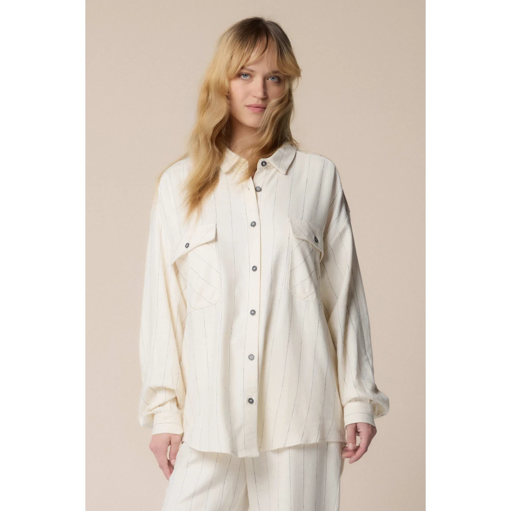Kocca Elegante Gestreepte Roomwitte Overhemd White Dames