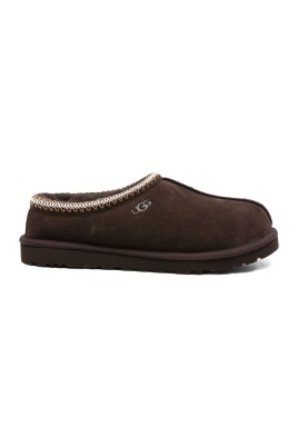 brown-slip-on-round-toe-slippers