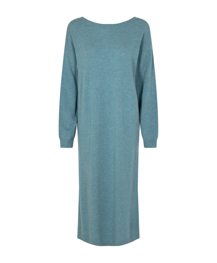 valcyrie-open-back-robe