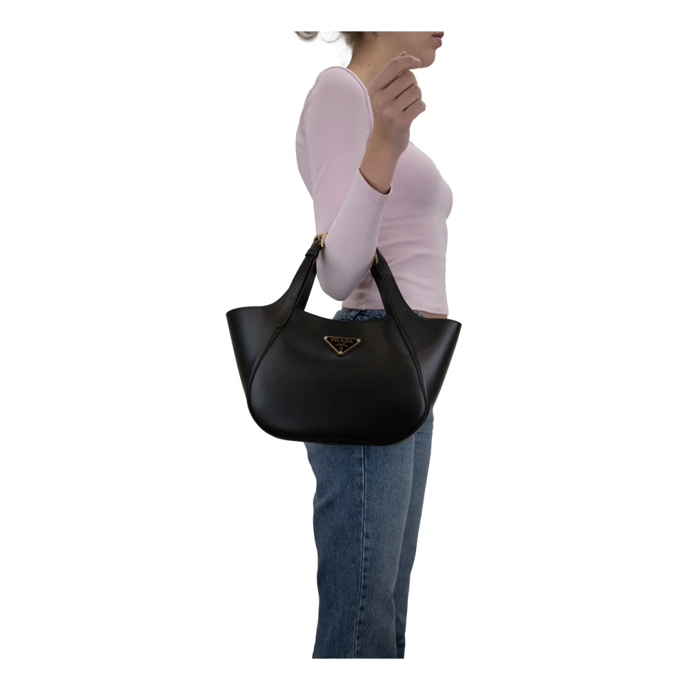 Prada Leren Handtas Magneetknoop Stijlvol Black Dames