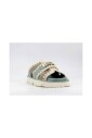 sandales-en-daim-avec-couture-au-crochet
